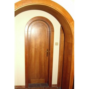 Klenbové dvere